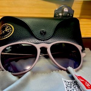 Ray-Ban Erika Classic Sunglasses.          Brand New!!